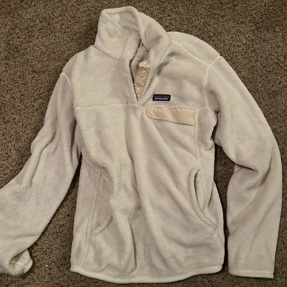 PATAGONIA pull over in great condition